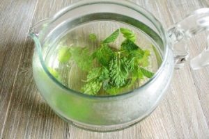 ミントティーと緑茶のアイスティー：工程１